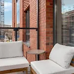 Scala Center With Parking By Lion Appartamento *