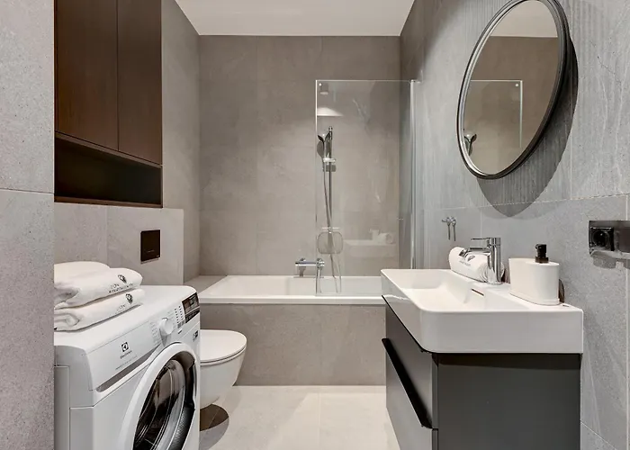 Scala Center With Parking By Lion *