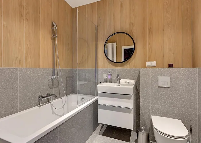 Scala Center With Parking By Lion 아파트 *